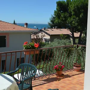 https://casa-anna-garda.hotelinveneto.com